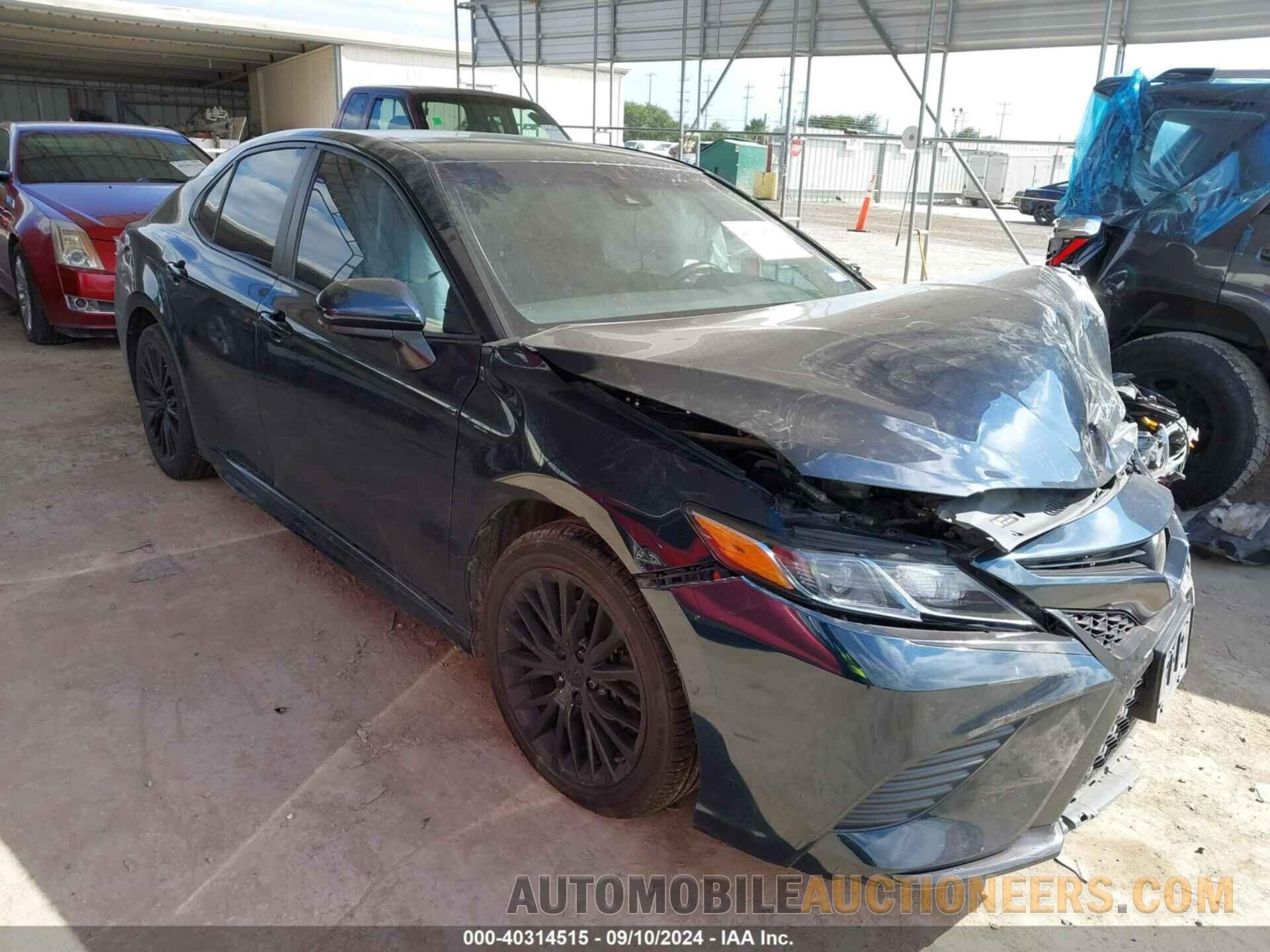 4T1B11HK1JU609072 TOYOTA CAMRY 2018