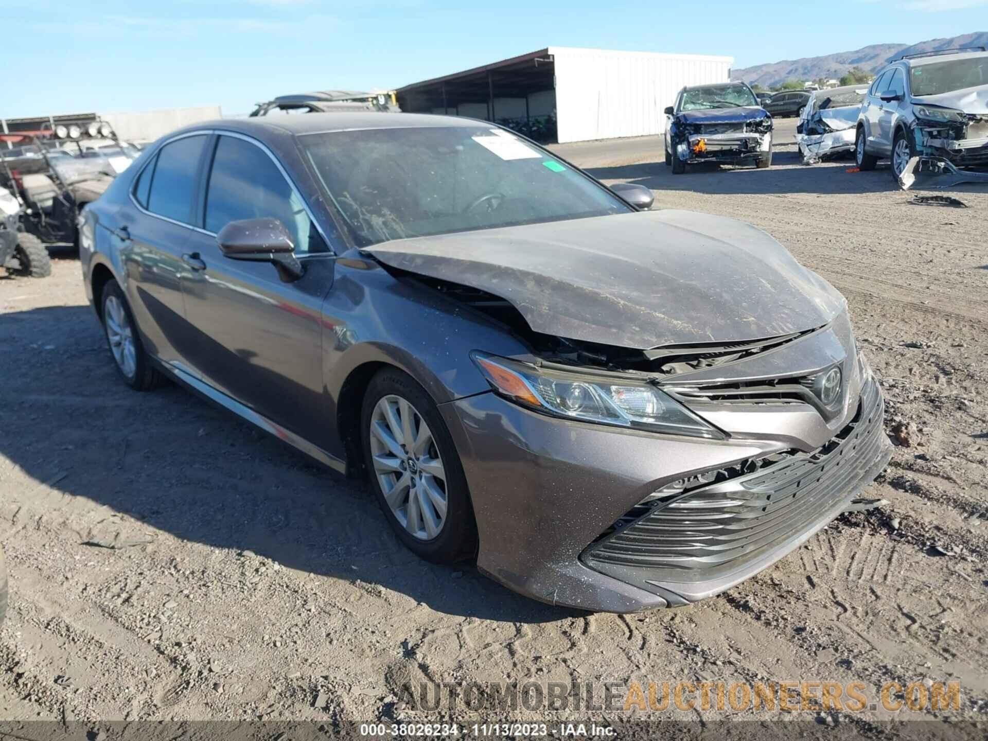 4T1B11HK1JU611971 TOYOTA CAMRY 2018