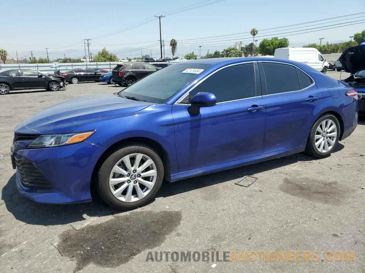 4T1B11HK1JU614773 TOYOTA CAMRY 2018