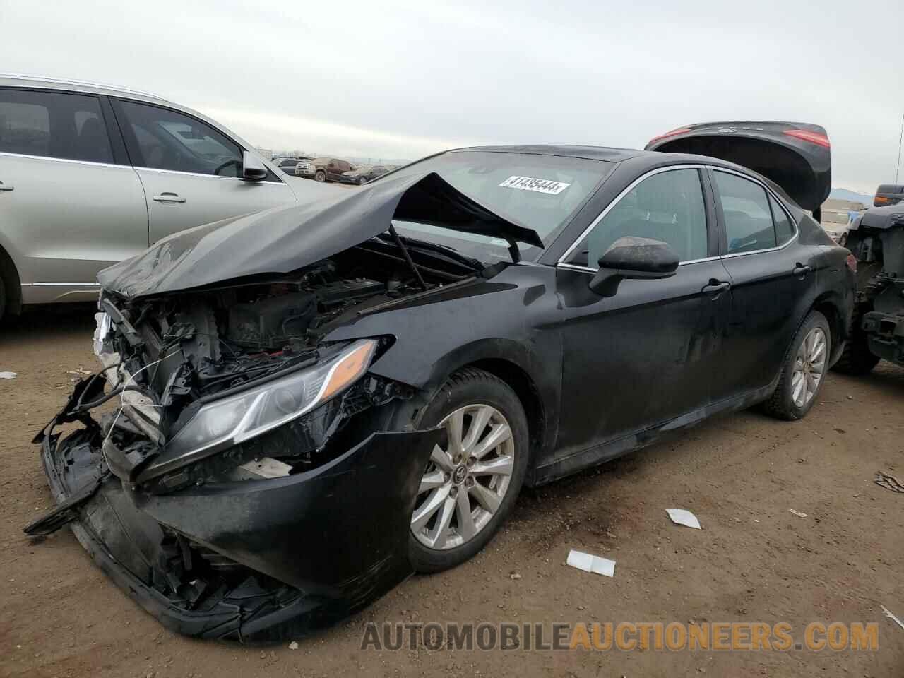 4T1B11HK1JU615552 TOYOTA CAMRY 2018