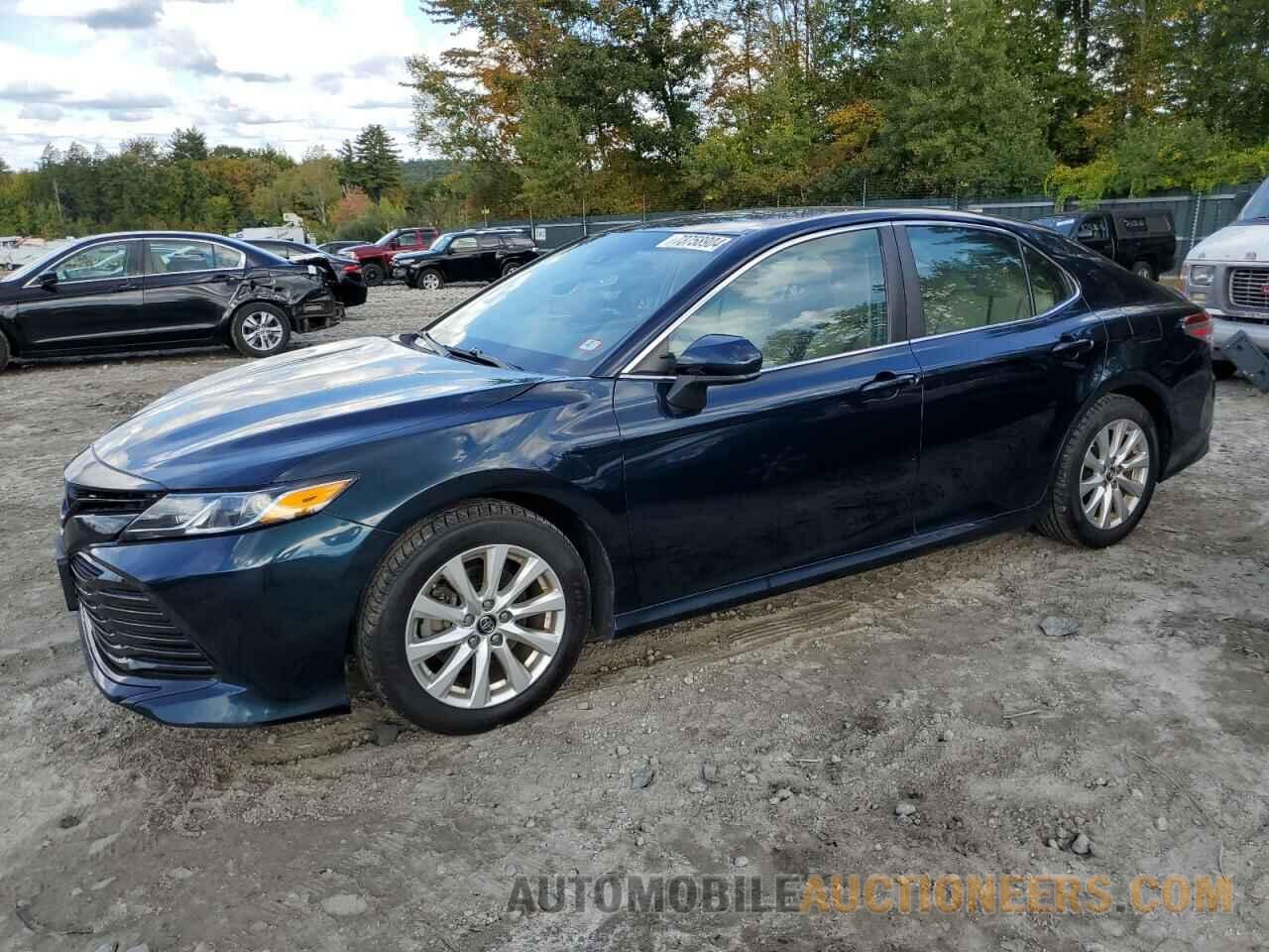 4T1B11HK1JU625238 TOYOTA CAMRY 2018