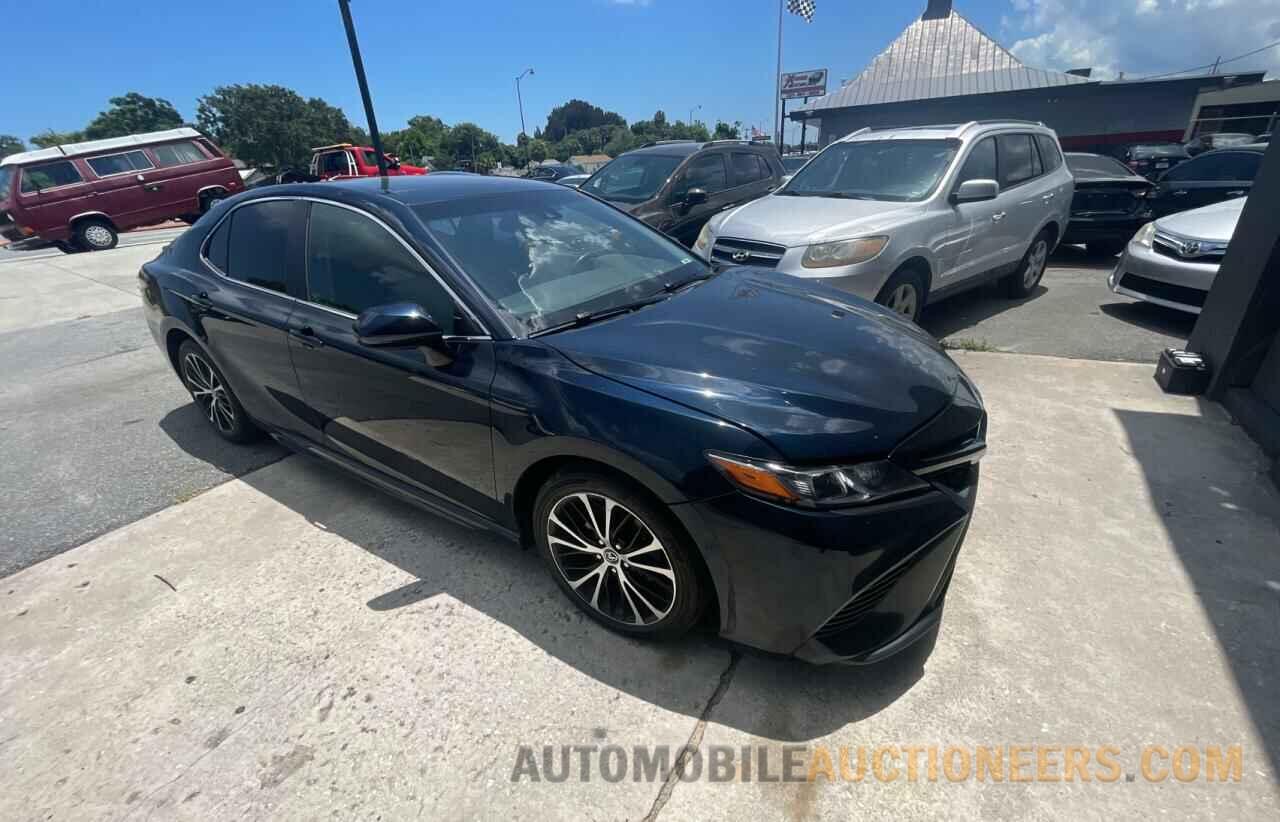 4T1B11HK1JU625353 TOYOTA CAMRY 2018