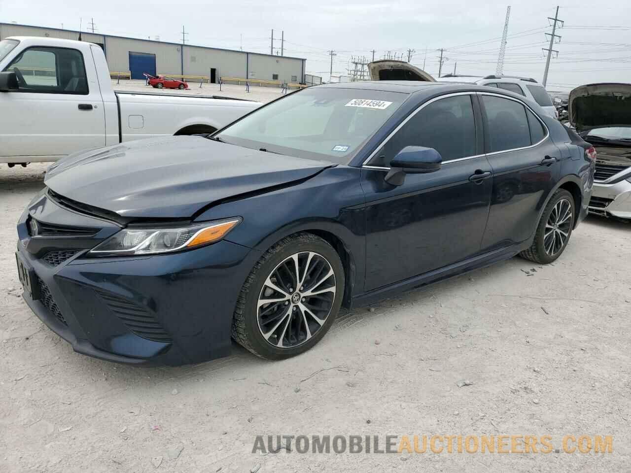 4T1B11HK1JU629399 TOYOTA CAMRY 2018