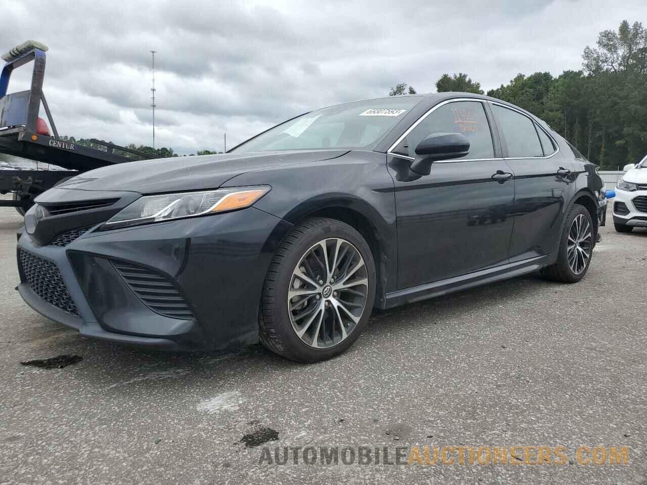 4T1B11HK1JU634487 TOYOTA CAMRY 2018