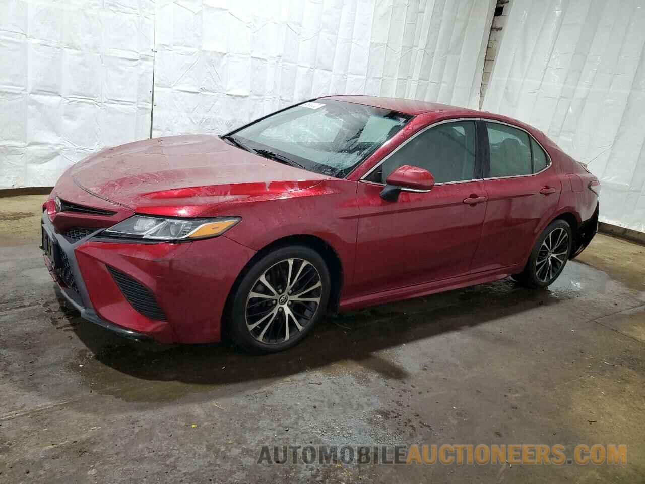 4T1B11HK1JU636434 TOYOTA CAMRY 2018