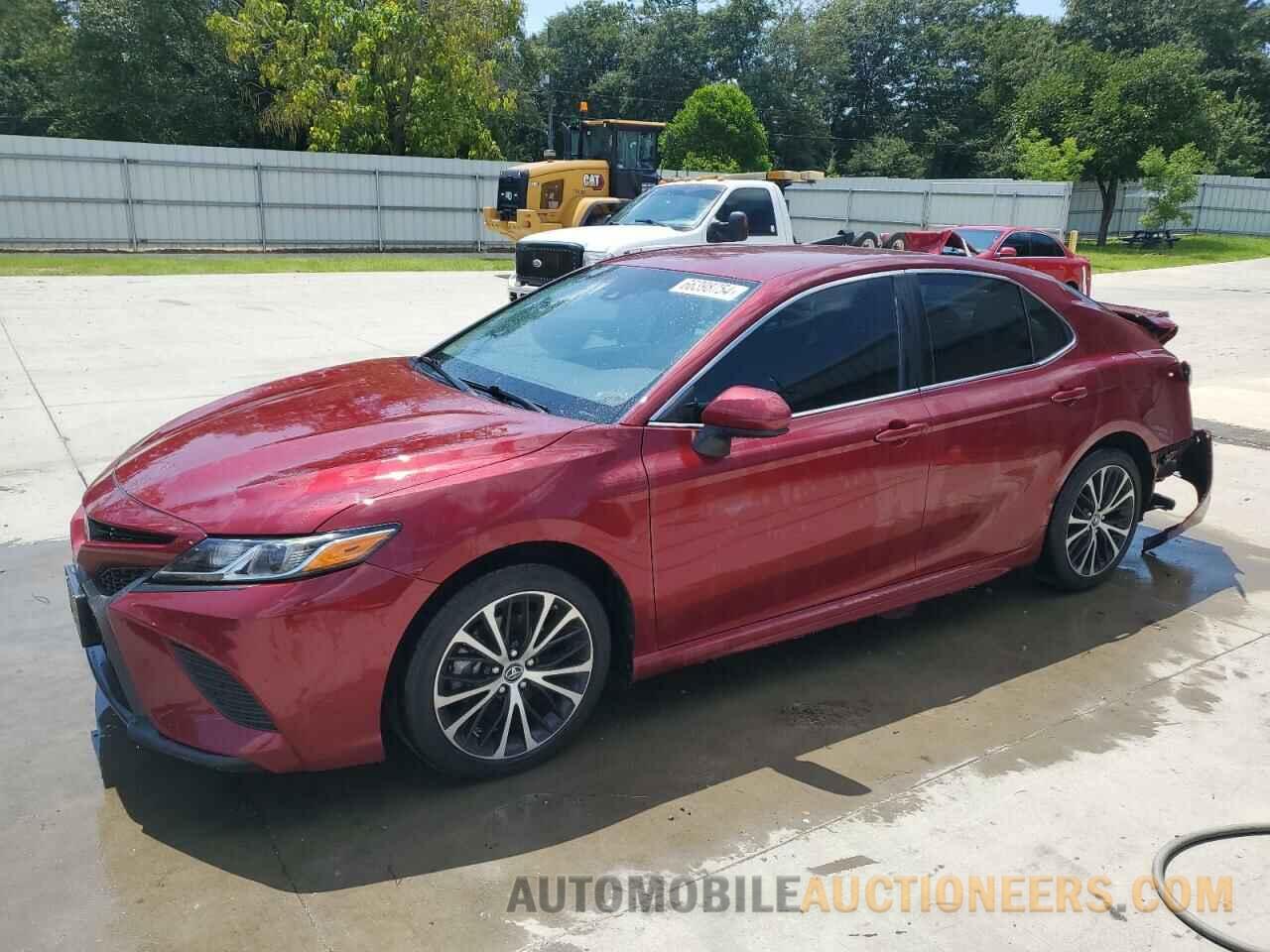 4T1B11HK1JU639270 TOYOTA CAMRY 2018