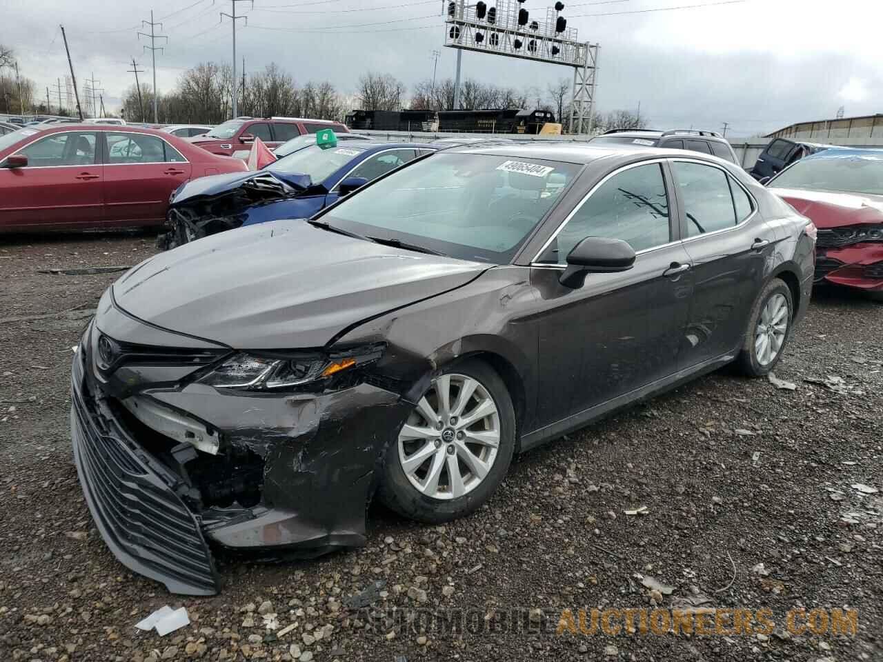 4T1B11HK1JU645506 TOYOTA CAMRY 2018