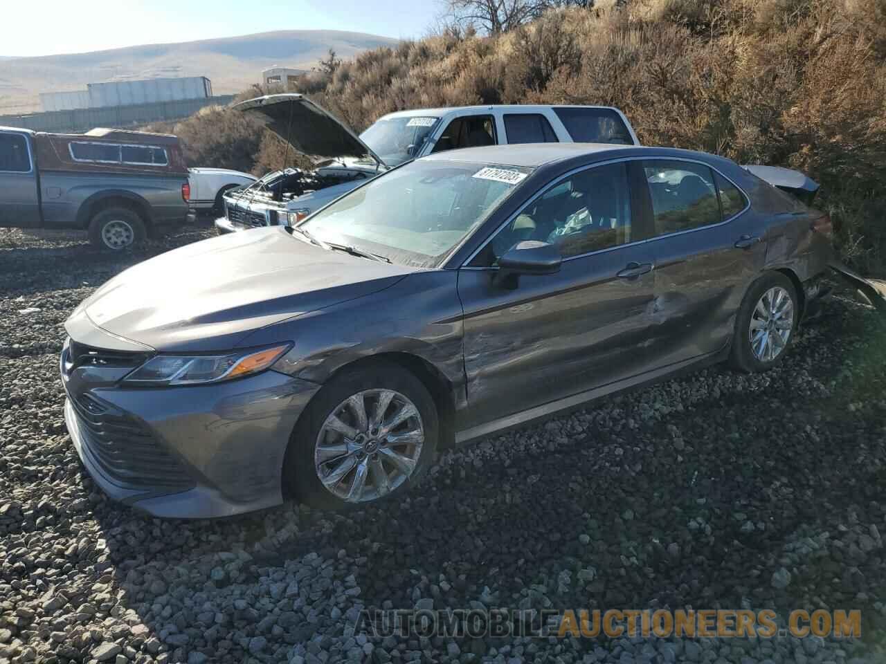 4T1B11HK1JU646459 TOYOTA CAMRY 2018