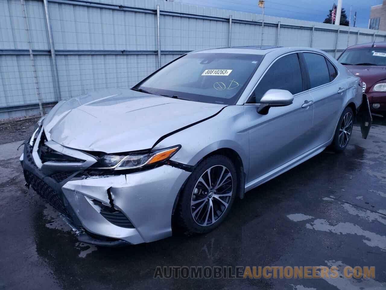 4T1B11HK1JU654562 TOYOTA CAMRY 2018