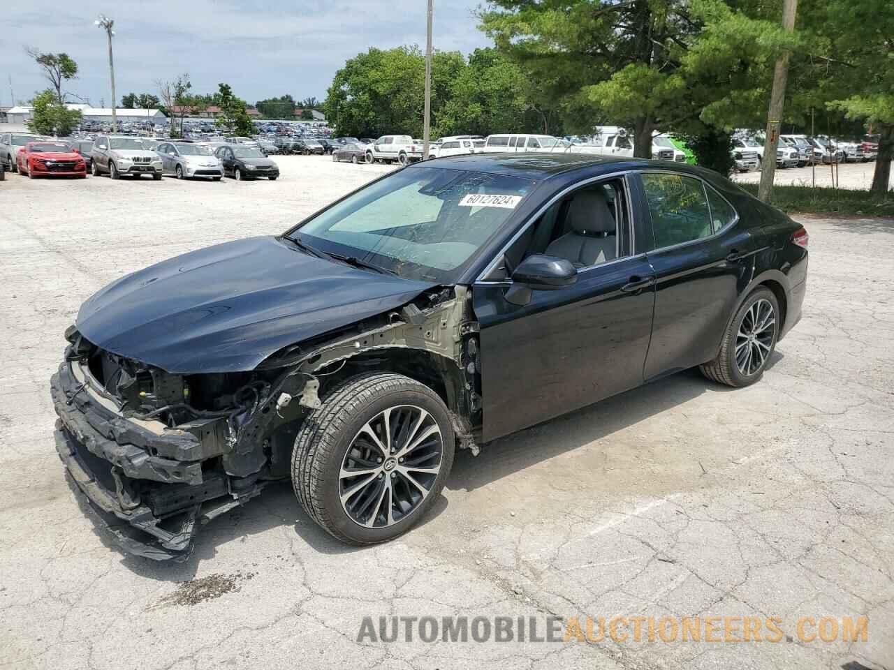 4T1B11HK1JU656893 TOYOTA CAMRY 2018