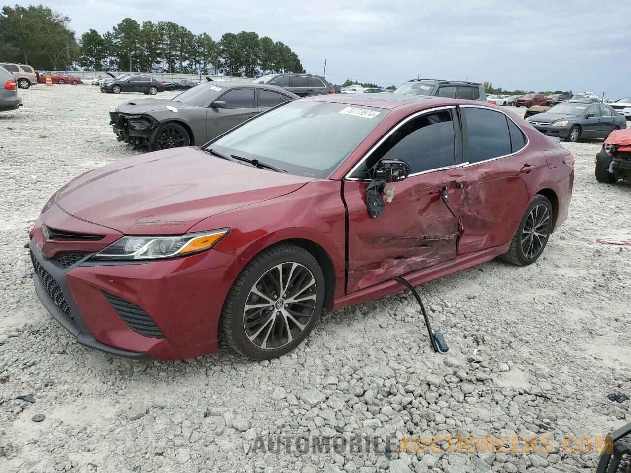 4T1B11HK1JU659079 TOYOTA CAMRY 2018