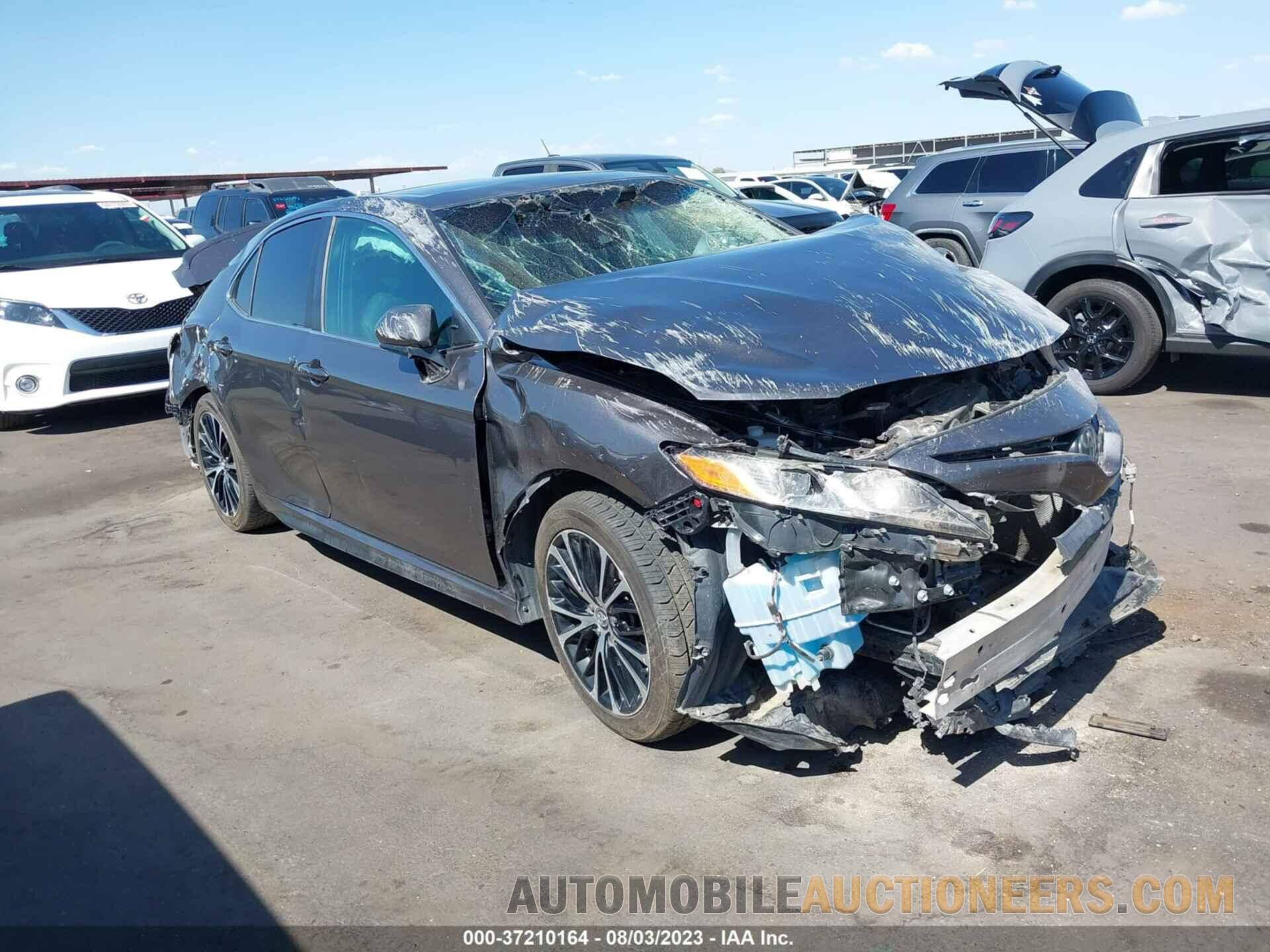 4T1B11HK1JU661771 TOYOTA CAMRY 2018