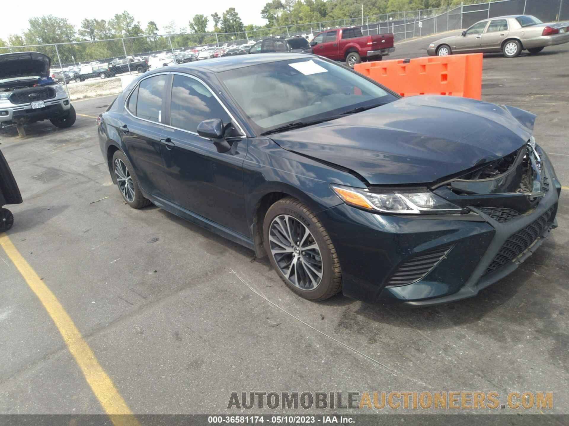 4T1B11HK1JU663777 TOYOTA CAMRY 2018