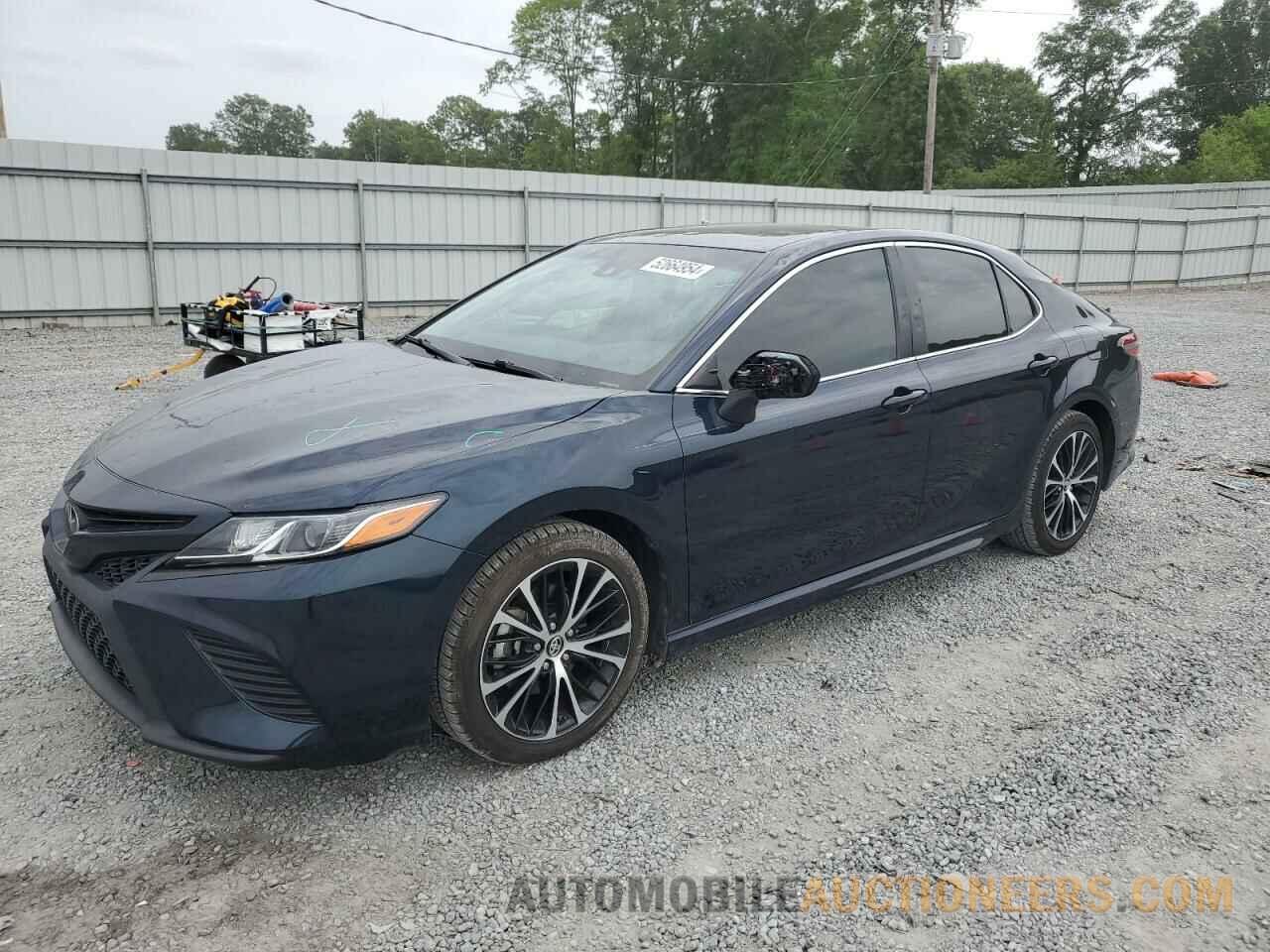 4T1B11HK1JU669417 TOYOTA CAMRY 2018