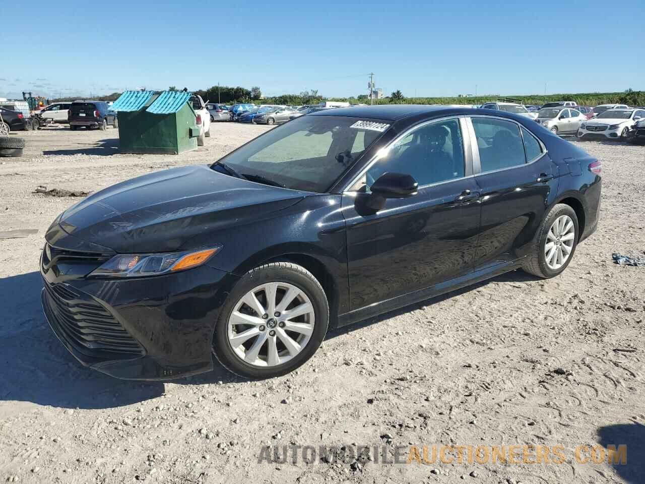 4T1B11HK1JU673550 TOYOTA CAMRY 2018