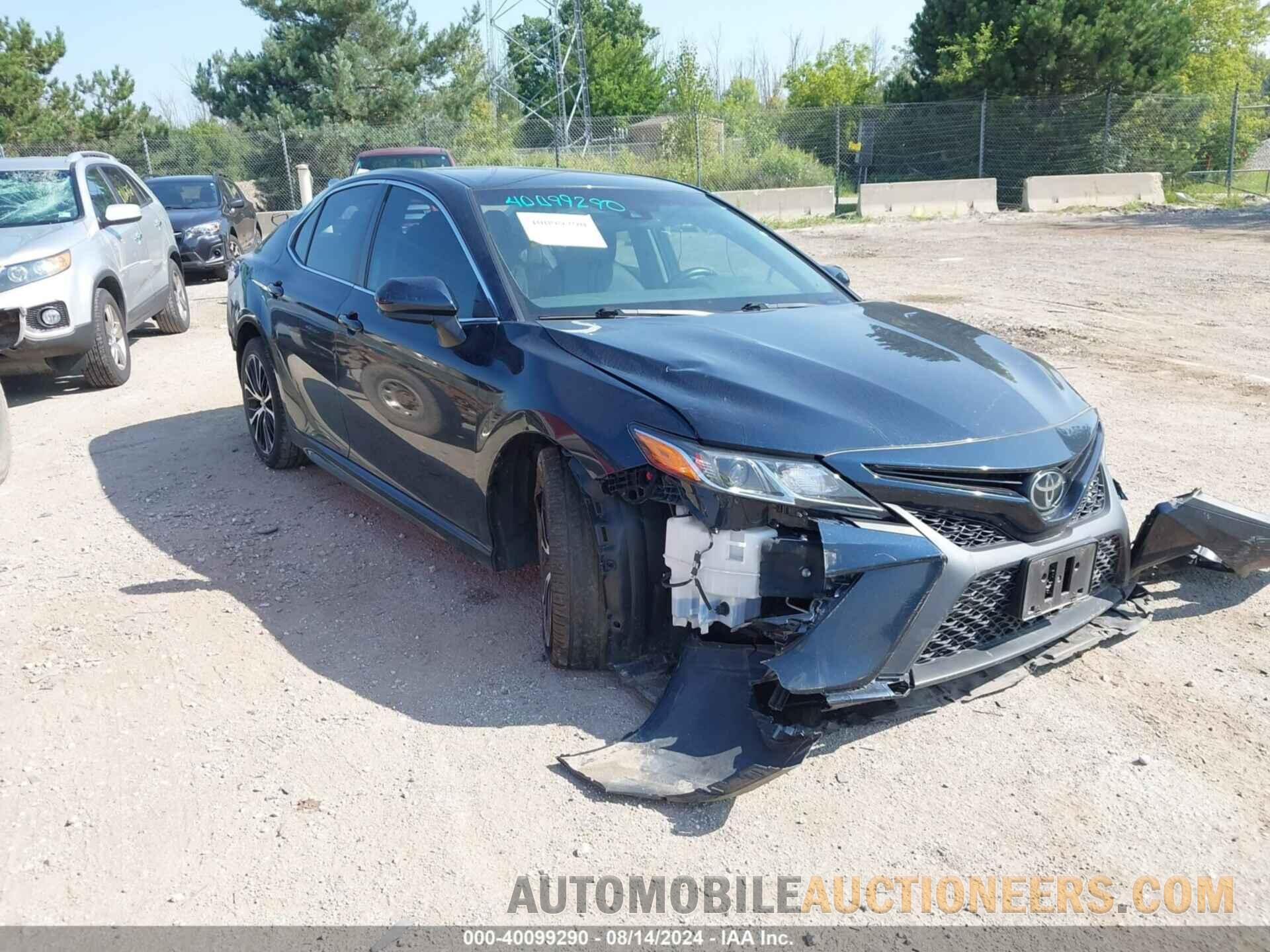 4T1B11HK1JU673872 TOYOTA CAMRY 2018