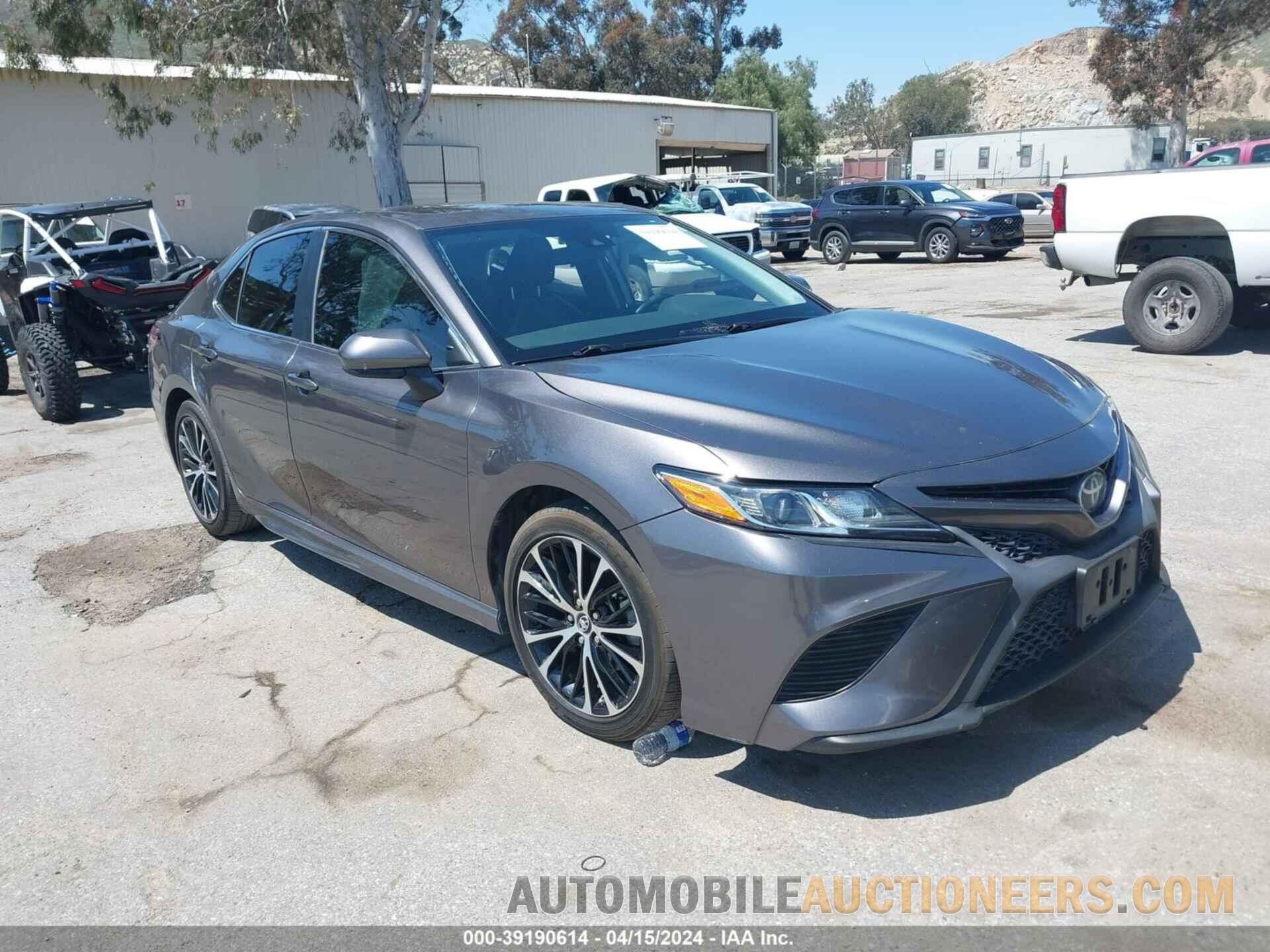 4T1B11HK1KU165631 TOYOTA CAMRY 2019