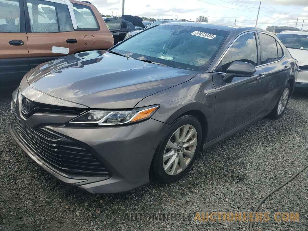 4T1B11HK1KU175592 TOYOTA CAMRY 2019