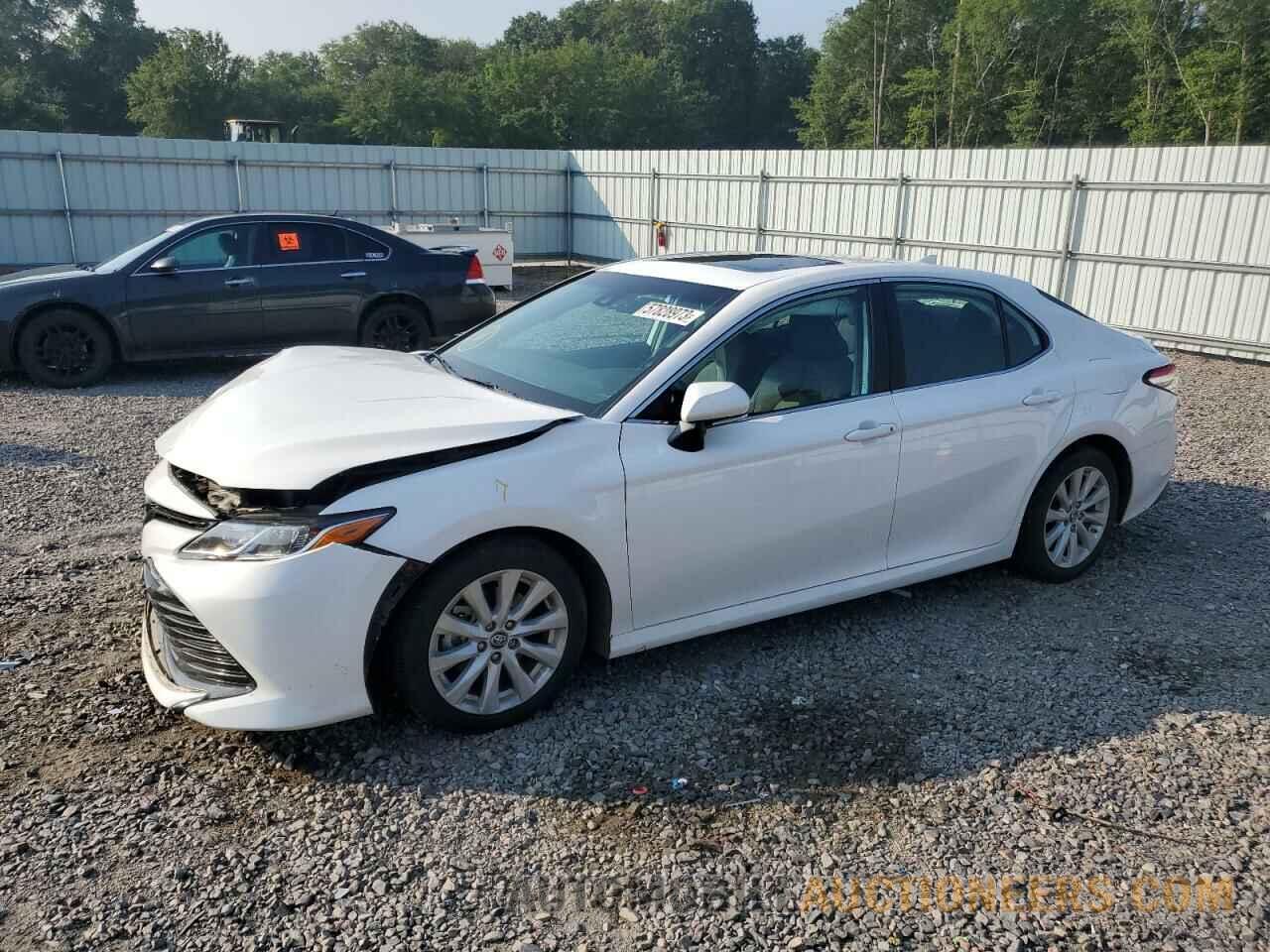 4T1B11HK1KU176449 TOYOTA CAMRY 2019