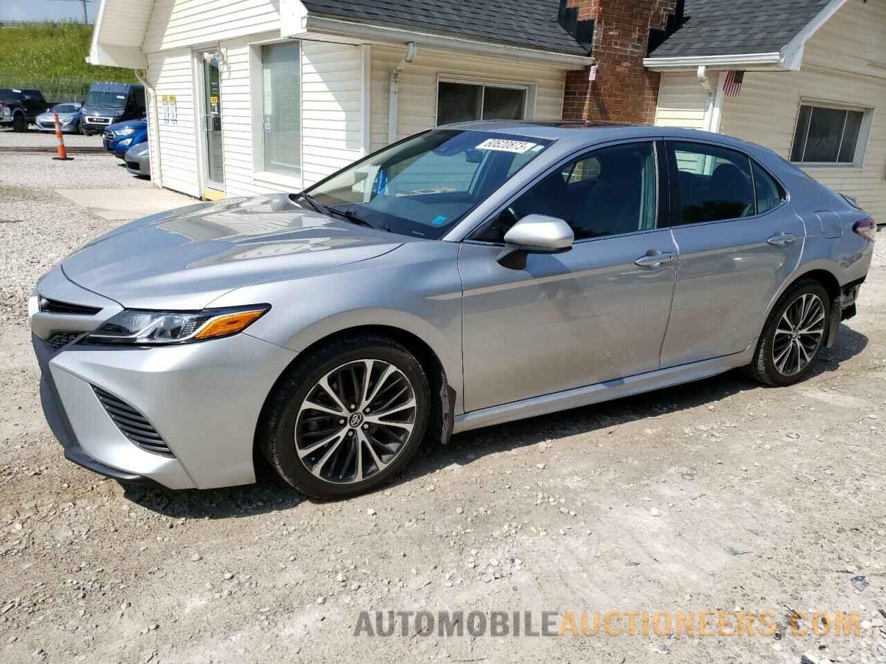 4T1B11HK1KU183188 TOYOTA CAMRY 2019