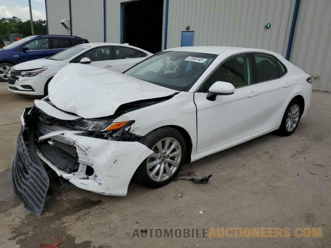 4T1B11HK1KU195602 TOYOTA CAMRY 2019