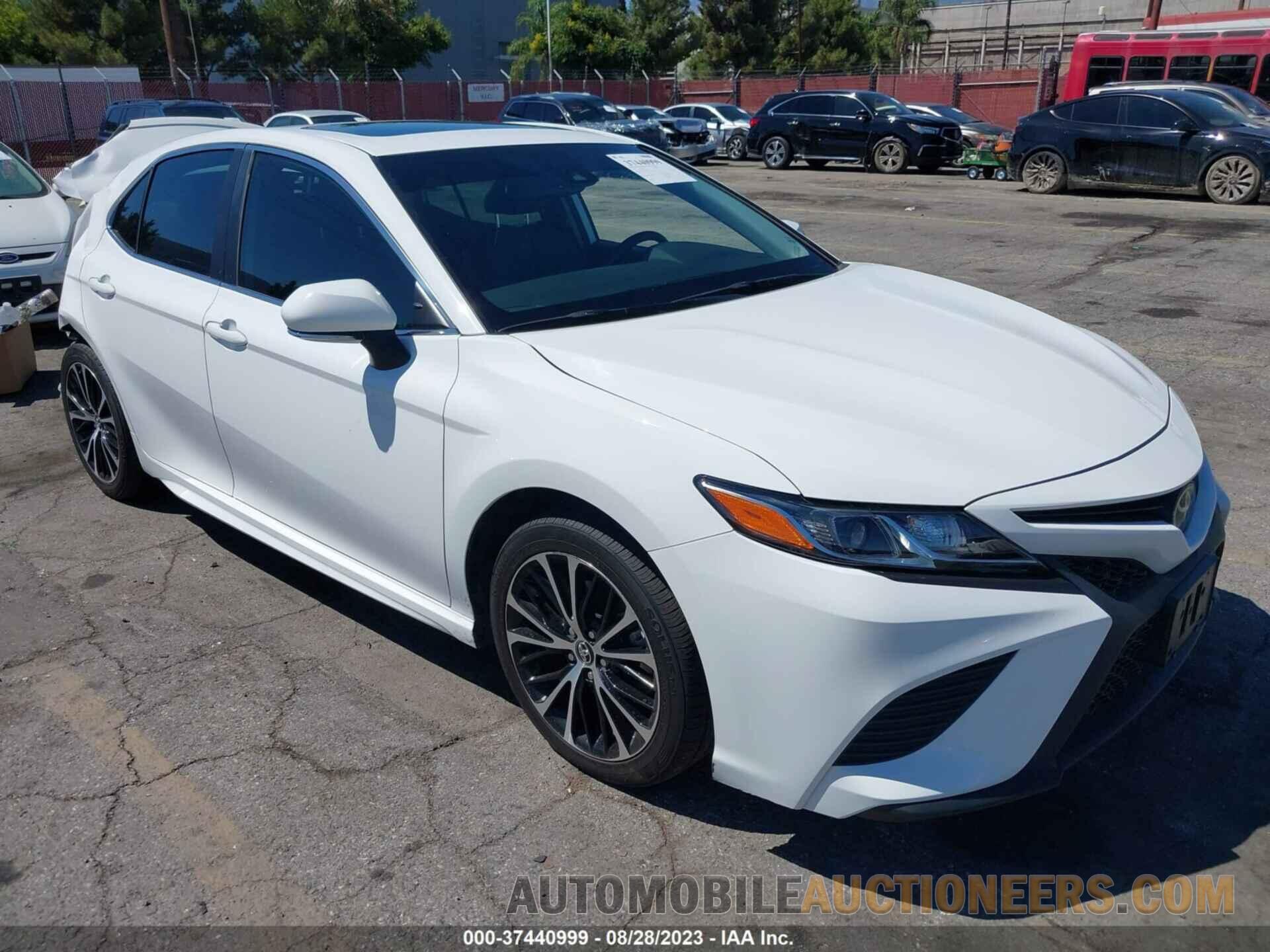 4T1B11HK1KU196586 TOYOTA CAMRY 2019