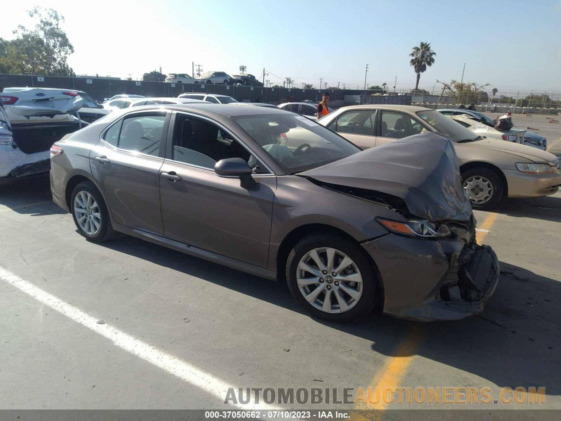 4T1B11HK1KU217369 TOYOTA CAMRY 2019