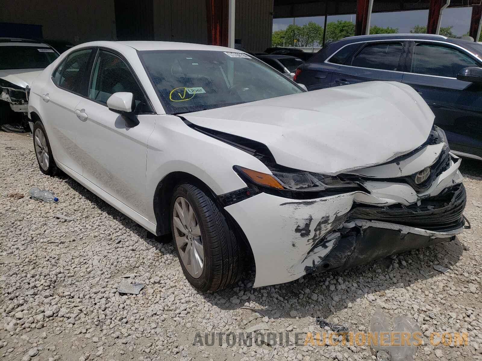 4T1B11HK1KU217484 TOYOTA CAMRY 2019