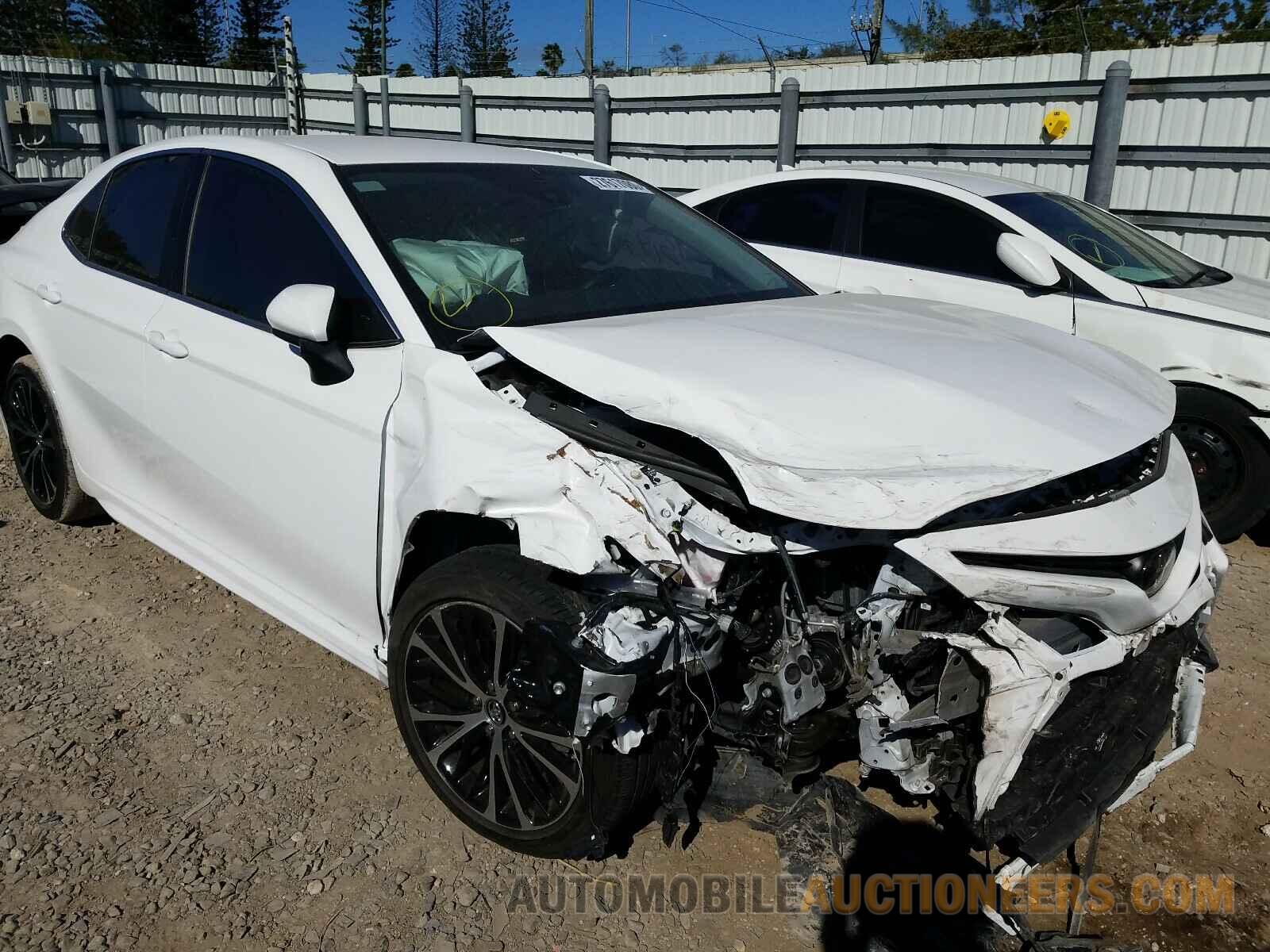 4T1B11HK1KU218795 TOYOTA CAMRY 2019