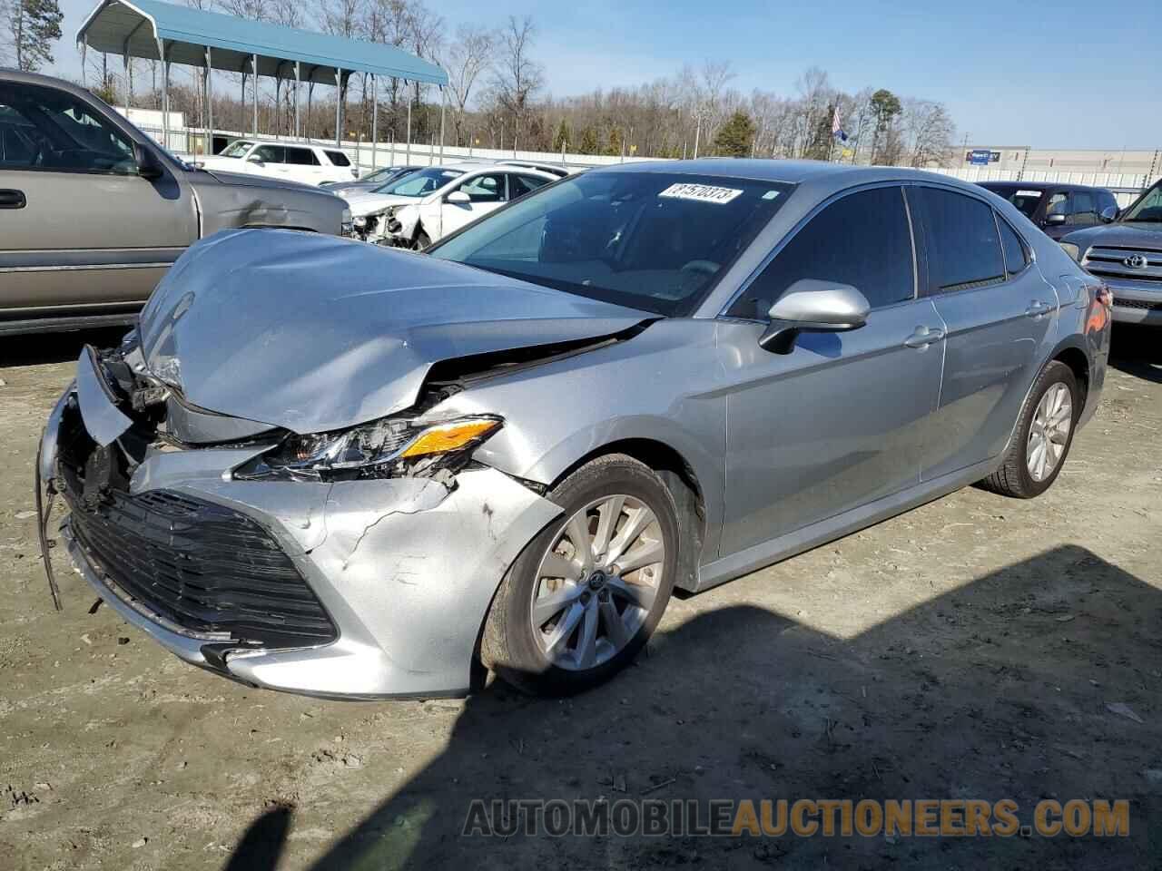 4T1B11HK1KU220692 TOYOTA CAMRY 2019