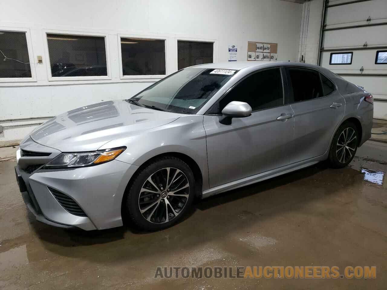 4T1B11HK1KU221714 TOYOTA CAMRY 2019