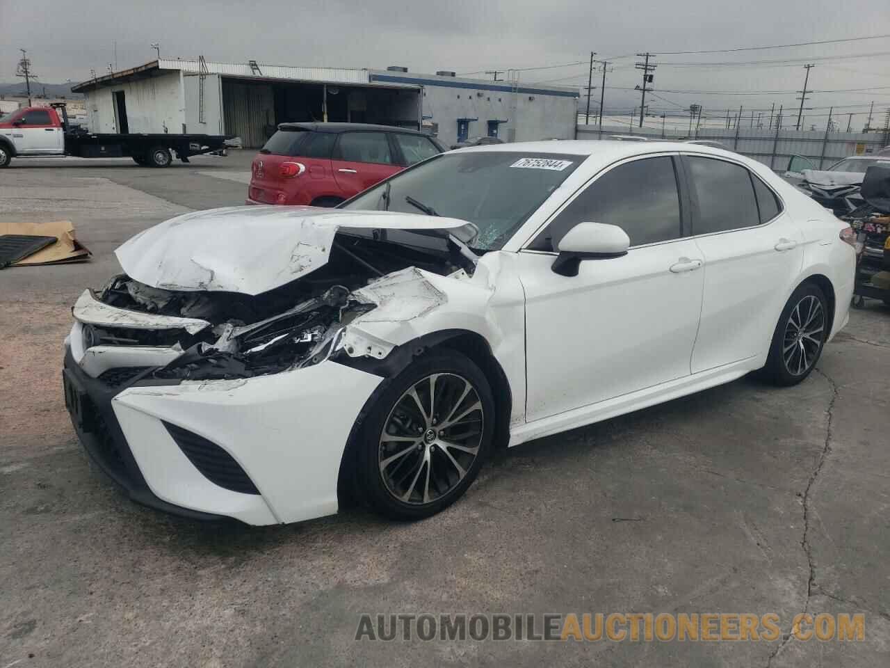 4T1B11HK1KU224564 TOYOTA CAMRY 2019