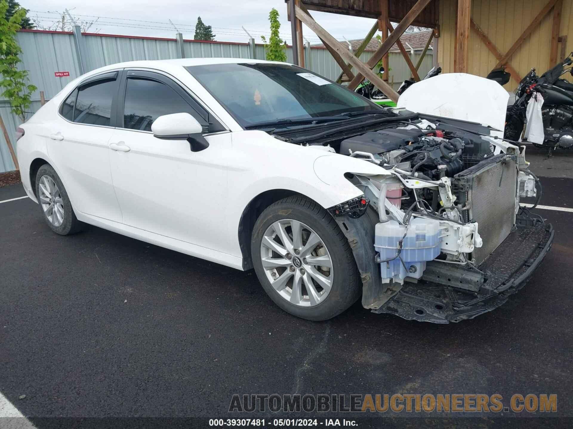 4T1B11HK1KU228243 TOYOTA CAMRY 2019