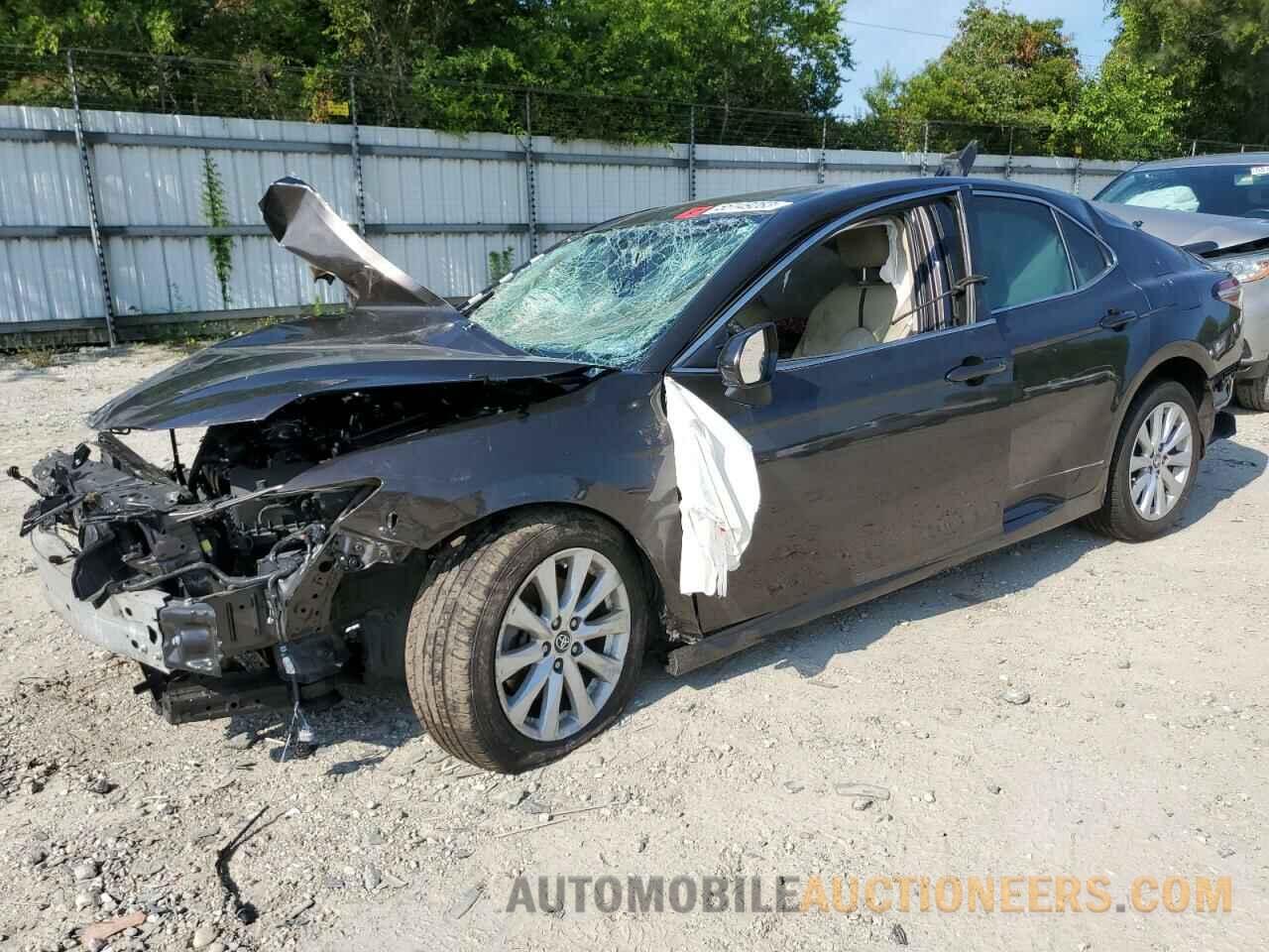 4T1B11HK1KU228484 TOYOTA CAMRY 2019