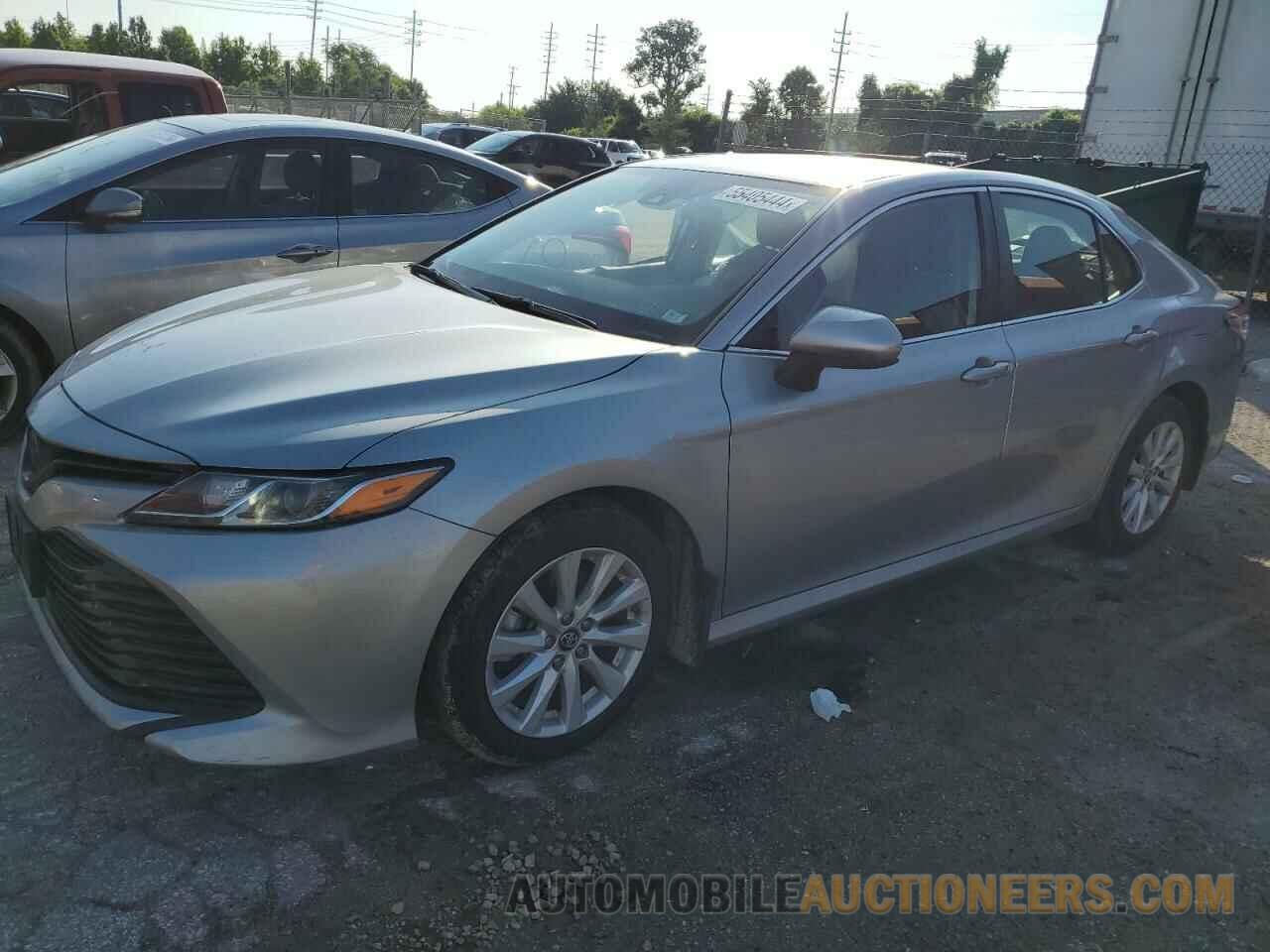 4T1B11HK1KU232812 TOYOTA CAMRY 2019