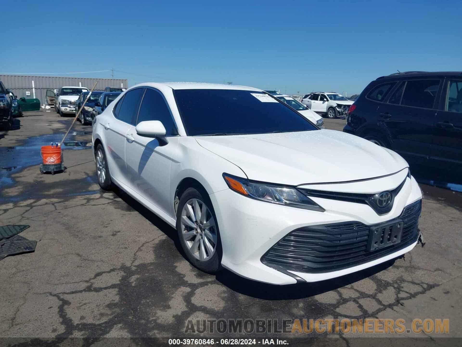 4T1B11HK1KU238822 TOYOTA CAMRY 2019