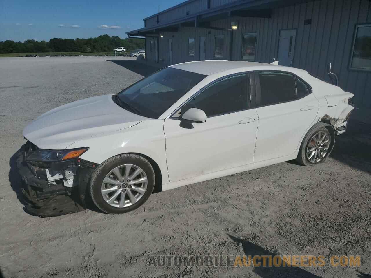 4T1B11HK1KU239114 TOYOTA CAMRY 2019