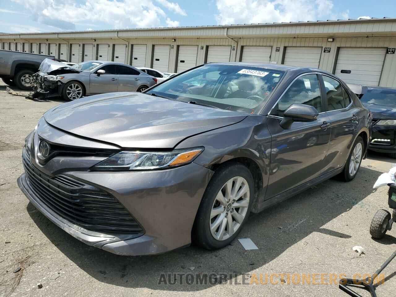 4T1B11HK1KU239825 TOYOTA CAMRY 2019