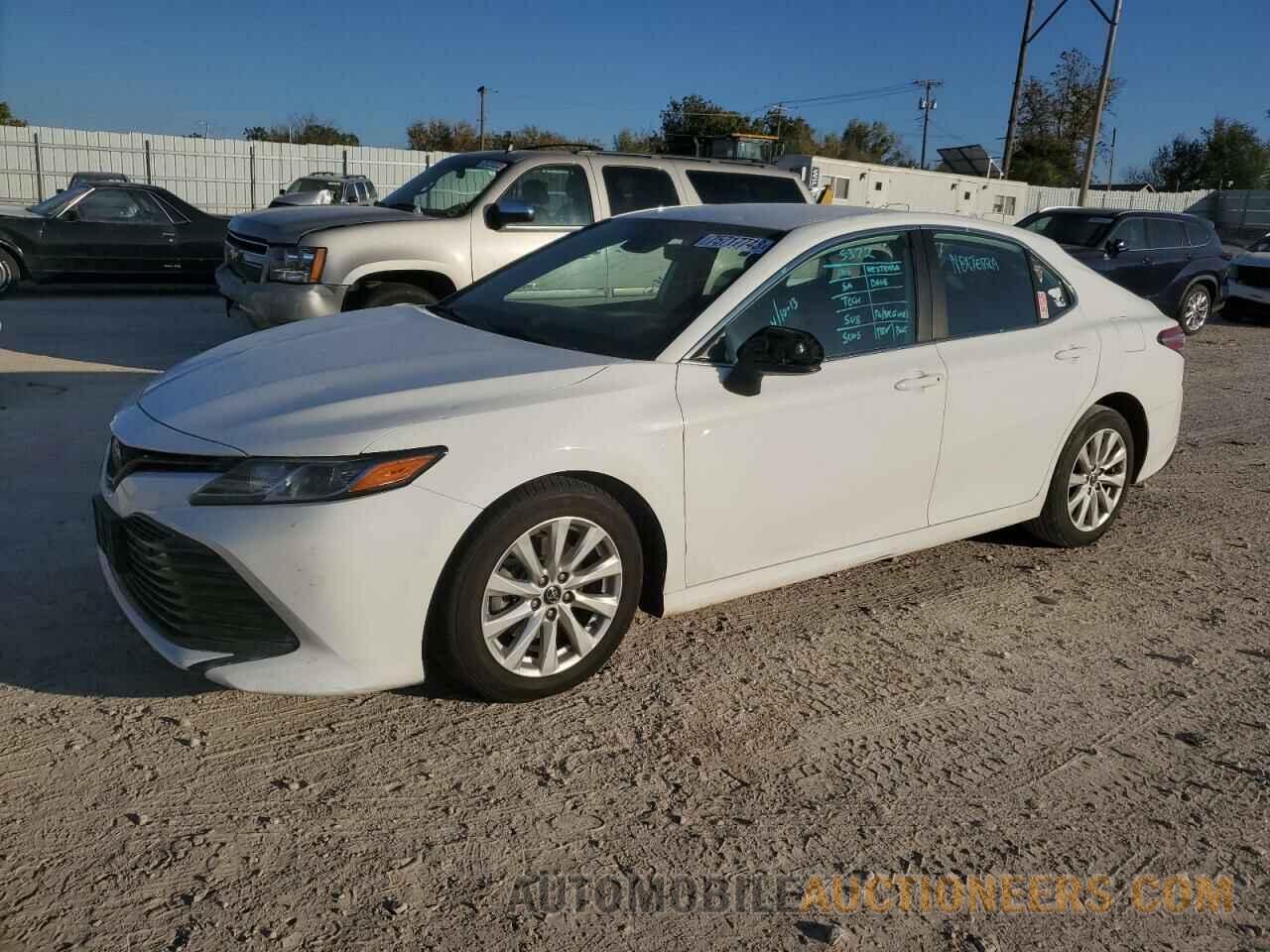 4T1B11HK1KU243051 TOYOTA CAMRY 2019