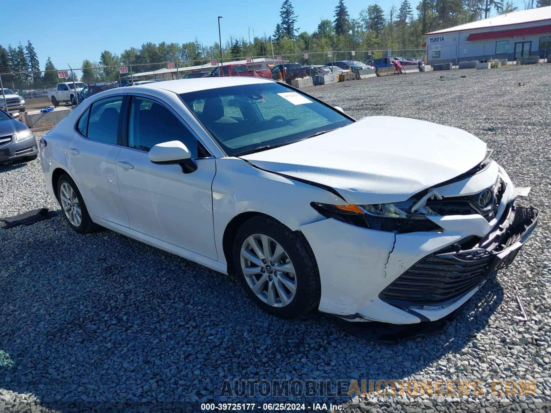 4T1B11HK1KU243826 TOYOTA CAMRY 2019