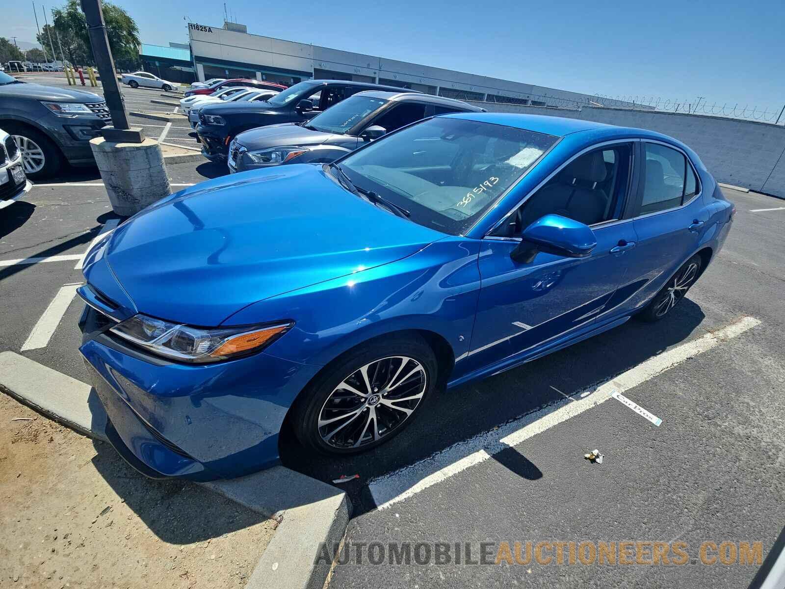 4T1B11HK1KU247990 Toyota Camry 2019