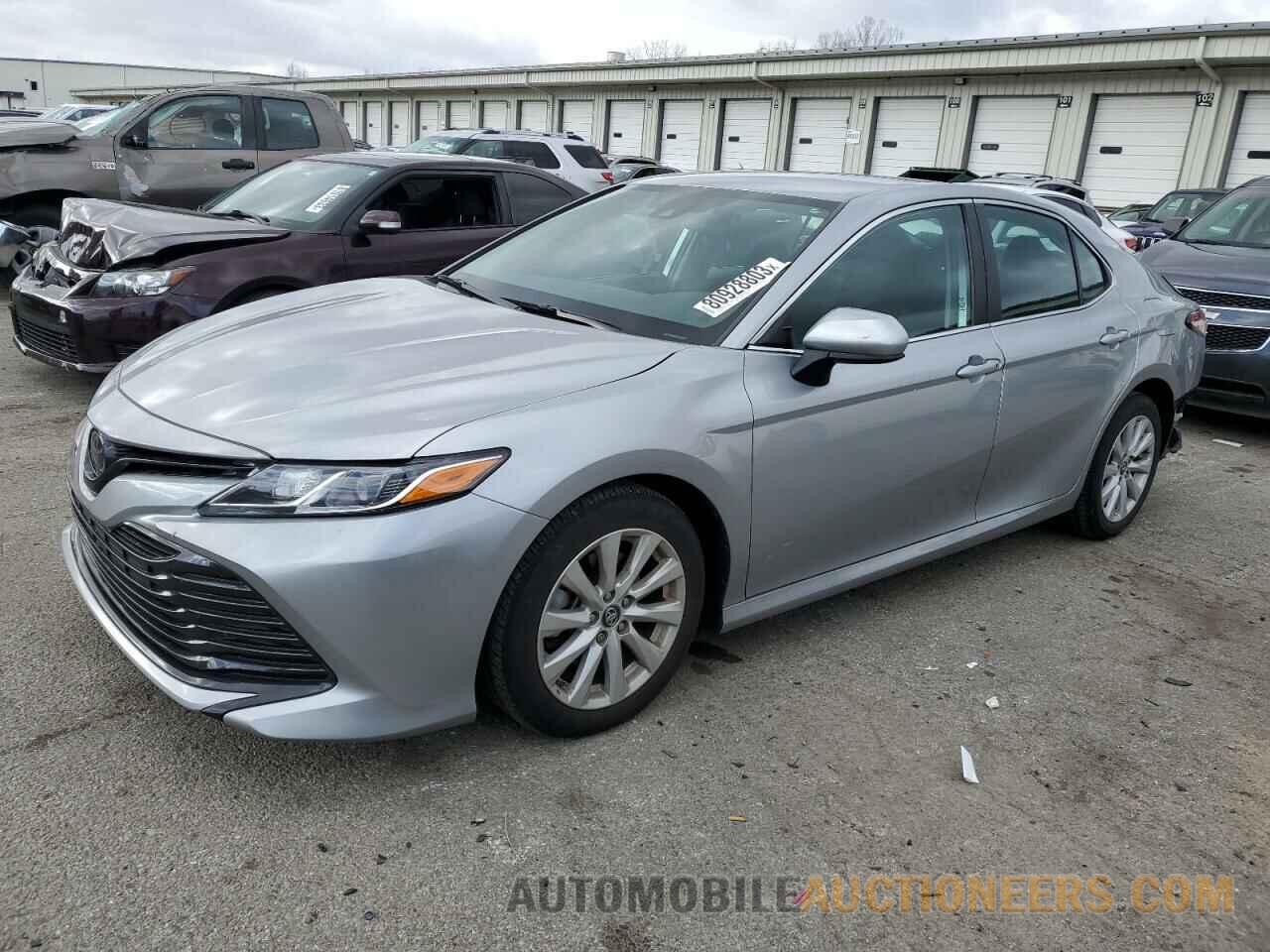 4T1B11HK1KU251165 TOYOTA CAMRY 2019