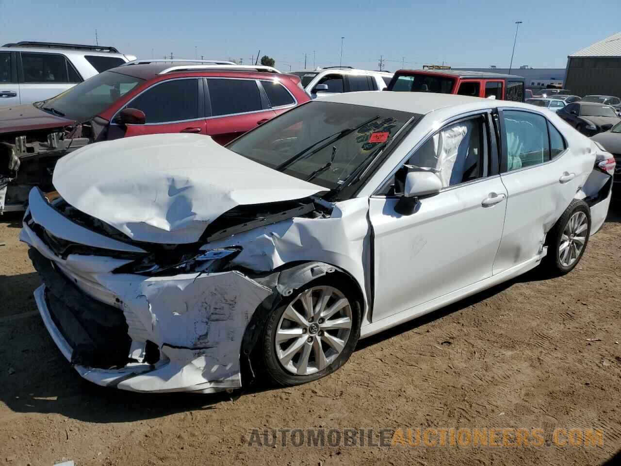 4T1B11HK1KU256642 TOYOTA CAMRY 2019