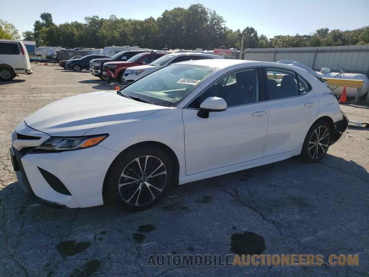 4T1B11HK1KU272209 TOYOTA CAMRY 2019