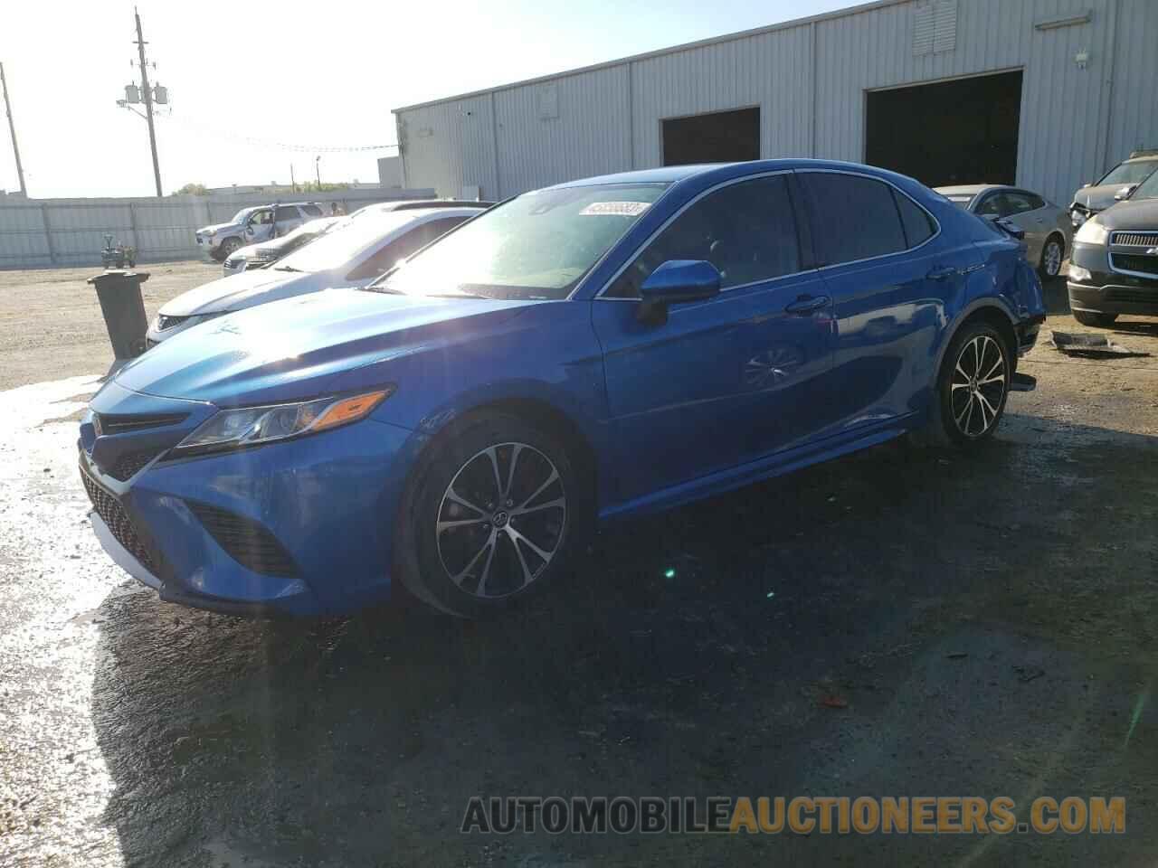 4T1B11HK1KU272422 TOYOTA CAMRY 2019