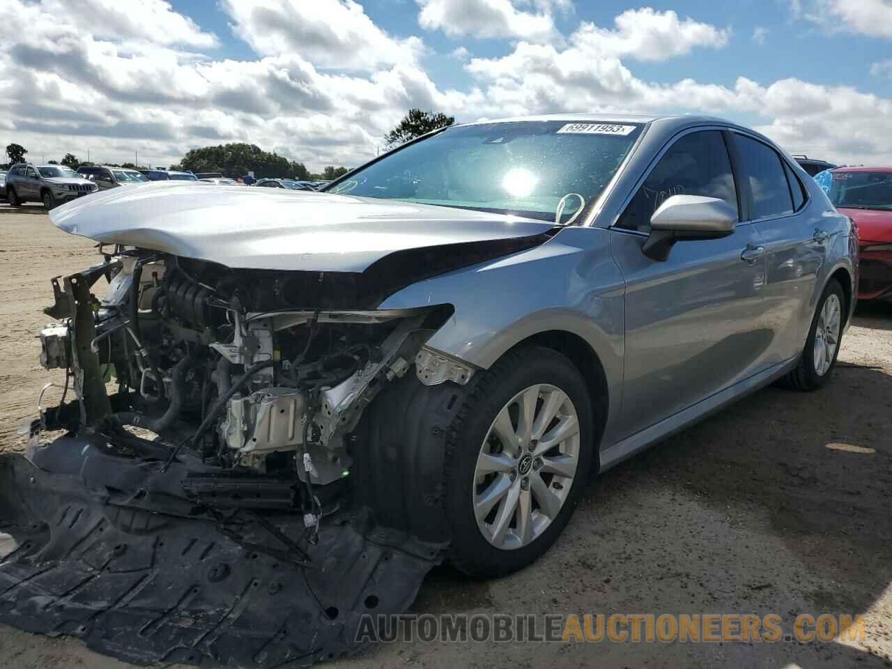 4T1B11HK1KU288913 TOYOTA CAMRY 2019