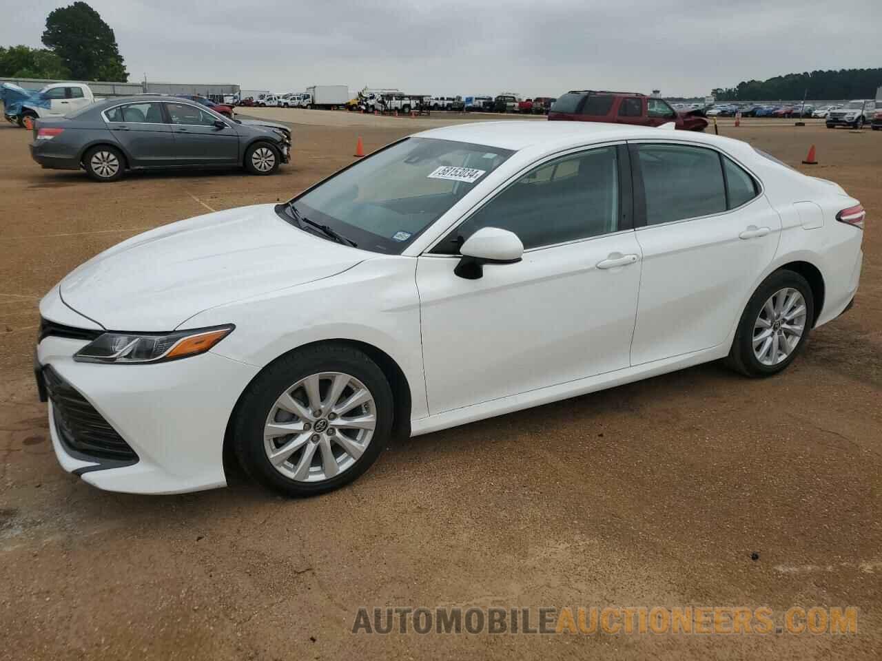 4T1B11HK1KU683111 TOYOTA CAMRY 2019