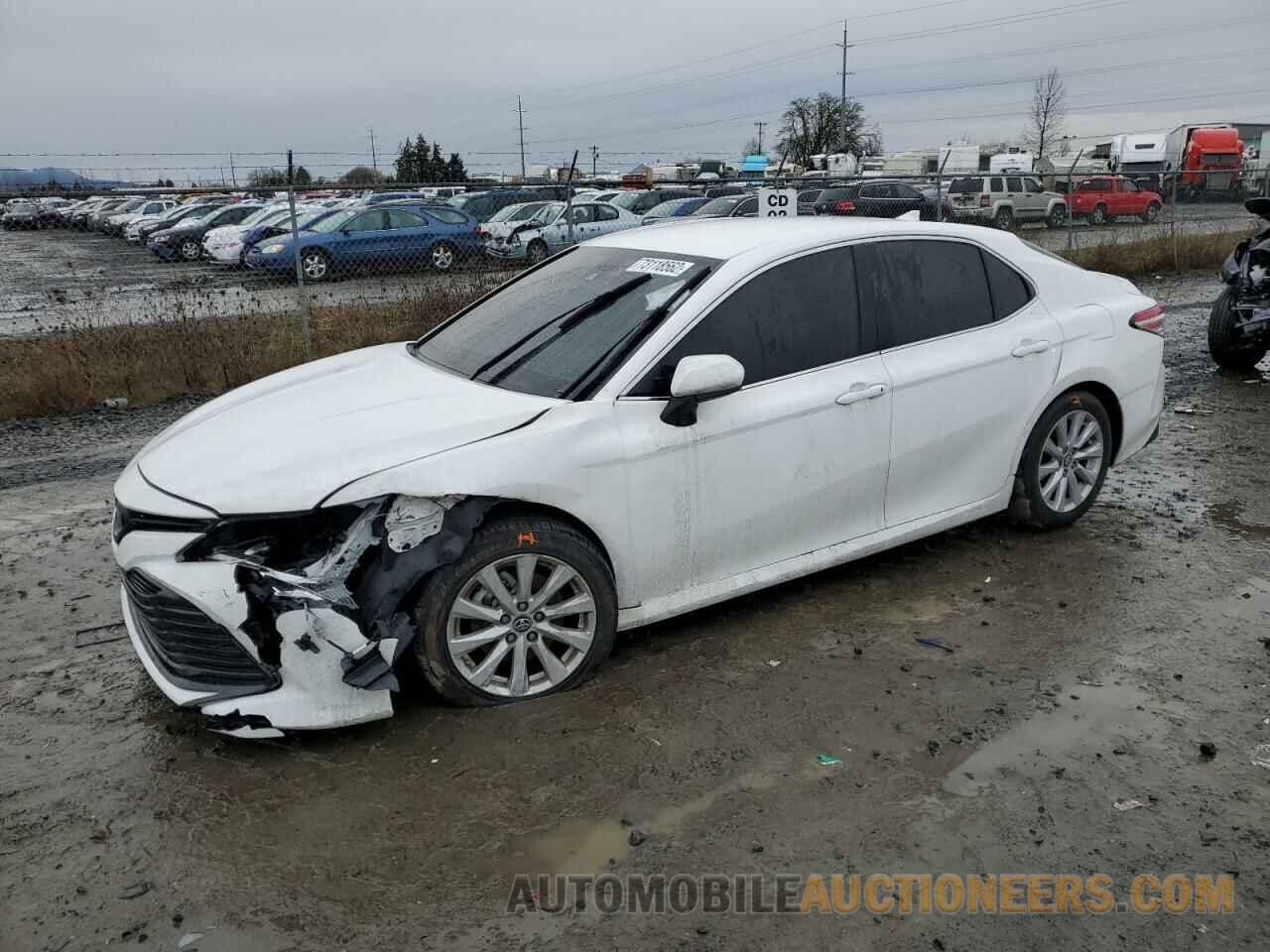 4T1B11HK1KU683352 TOYOTA CAMRY 2019