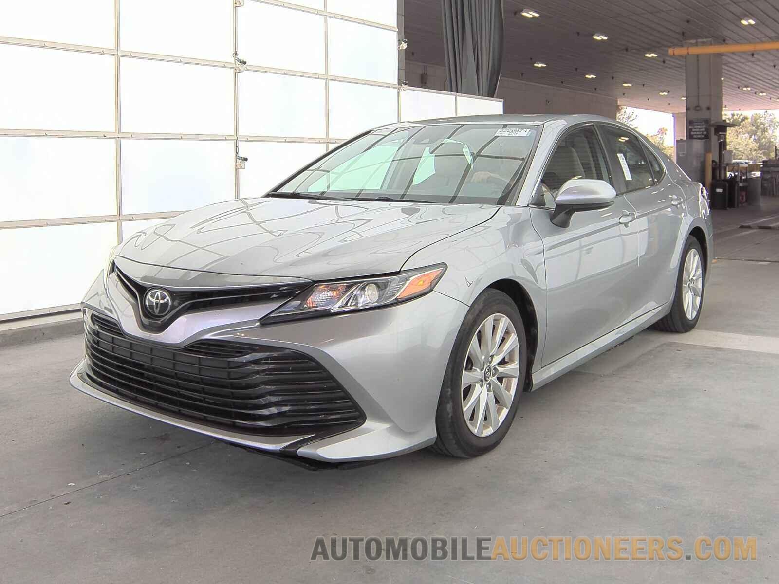 4T1B11HK1KU695257 Toyota Camry 2019