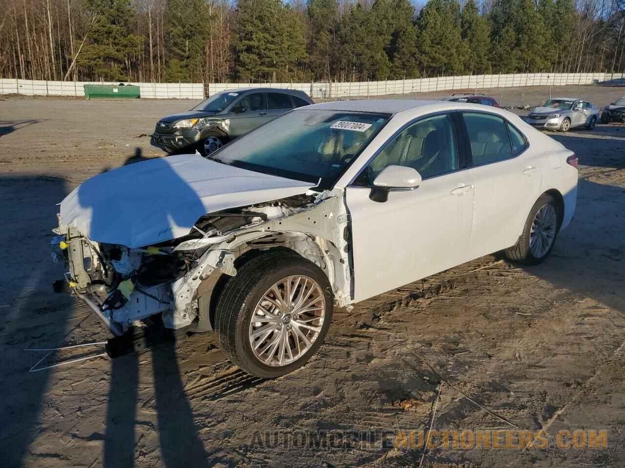 4T1B11HK1KU710081 TOYOTA CAMRY 2019